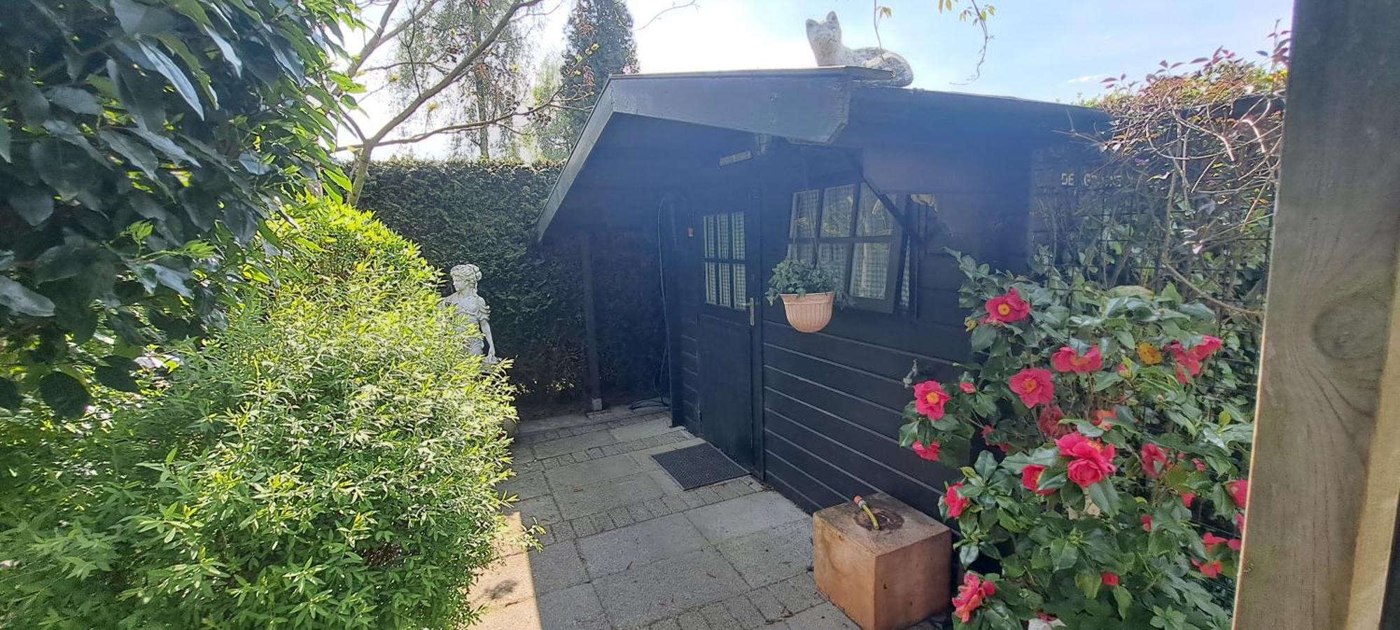 Met Veranda & Omheinde, Ruime Tuin In Zeeland Vp077 * Heinkenszand