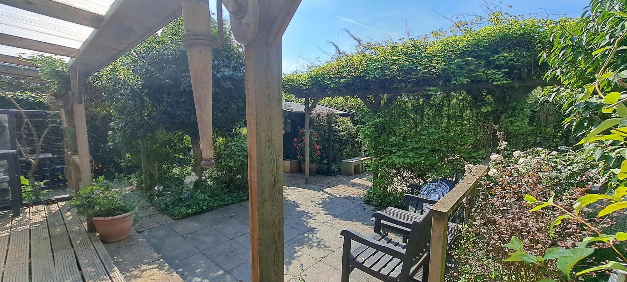 Met Veranda & Omheinde, Ruime Tuin In Zeeland Vp077 * Heinkenszand